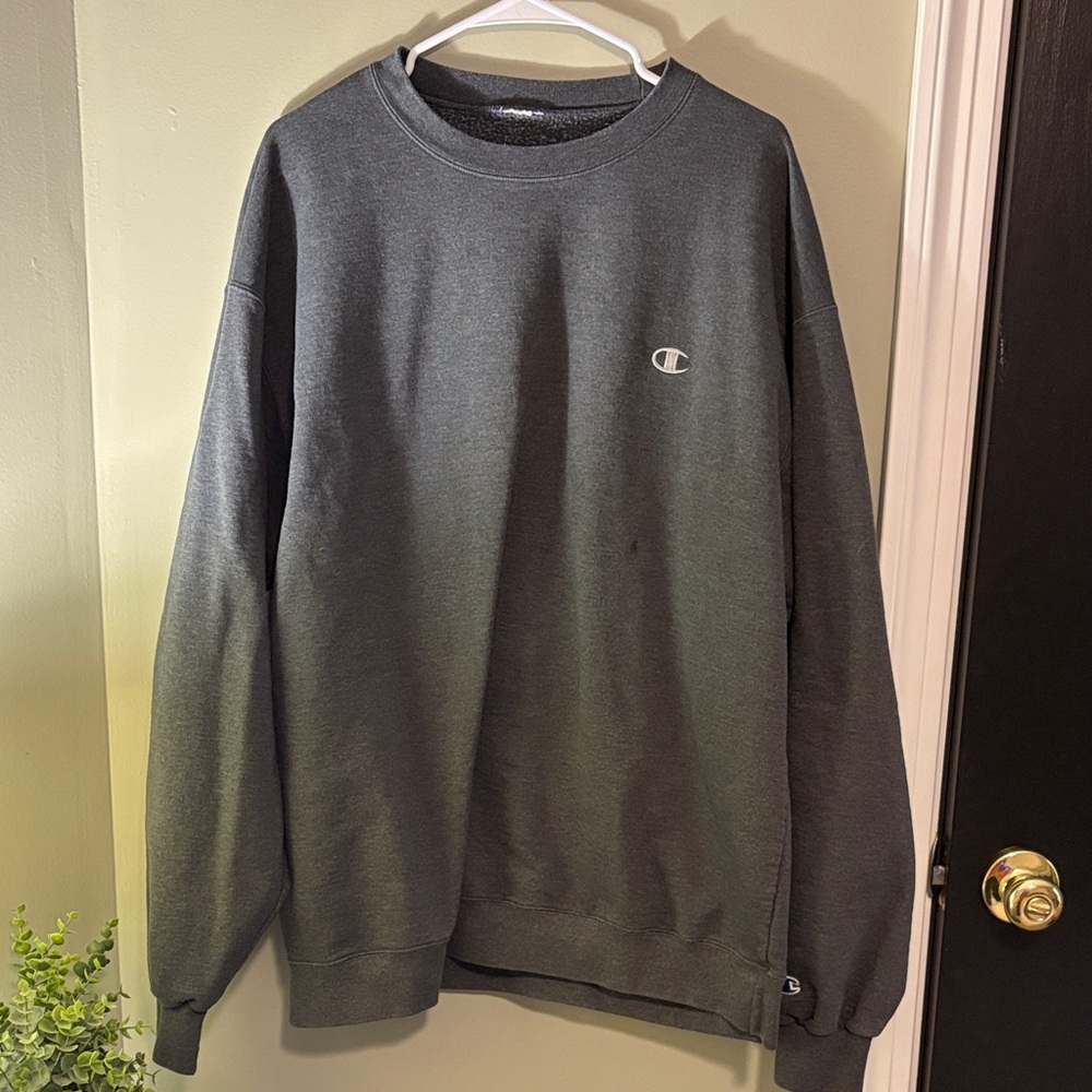 Champion Crewneck Sweater